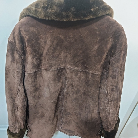 Genuine leather Dennis Basso coat. - Picture 3 of 5